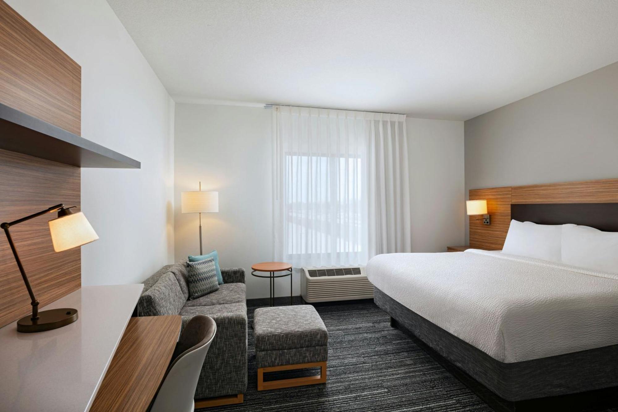 Towneplace Suites By Marriott Ames Εξωτερικό φωτογραφία