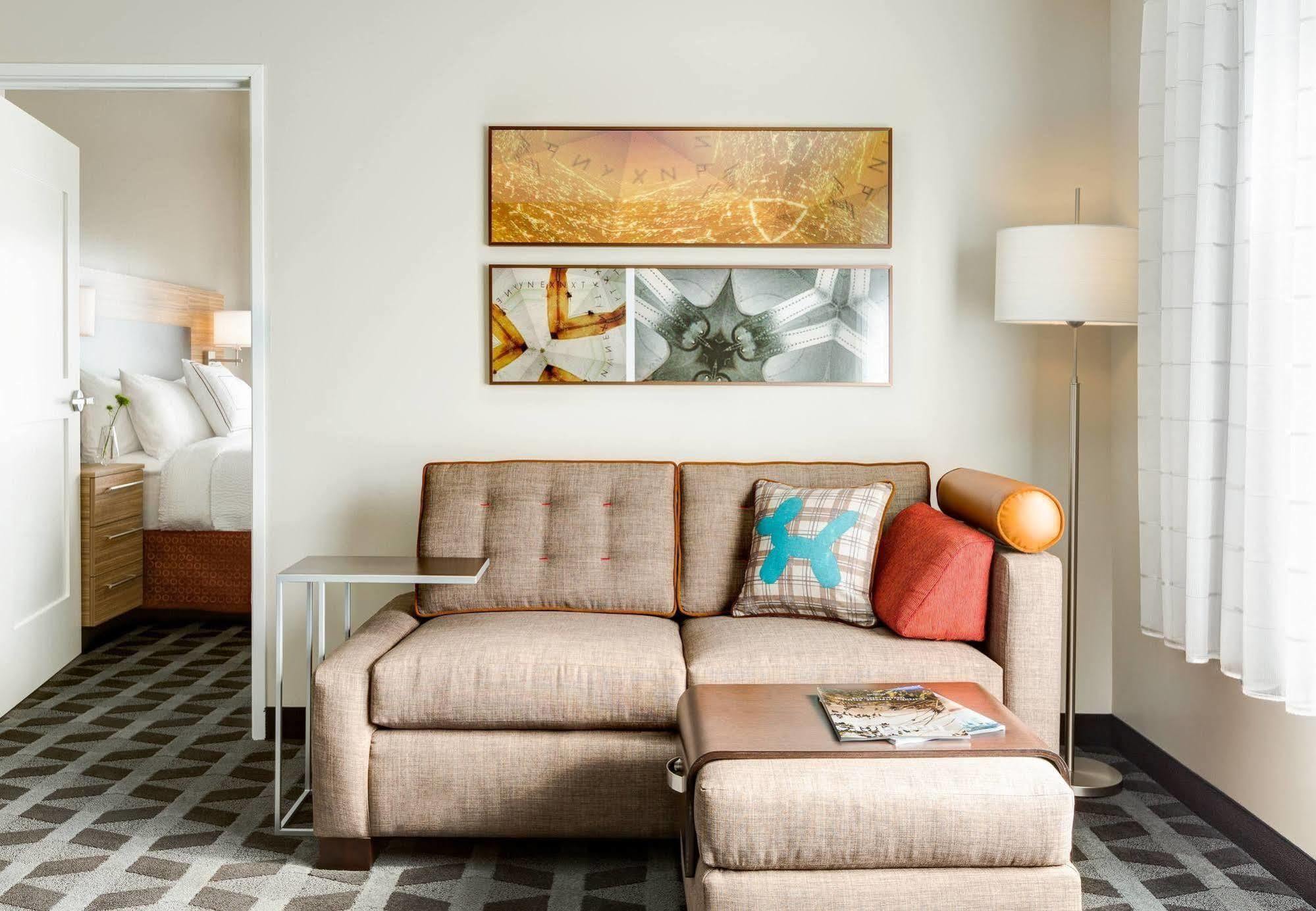 Towneplace Suites By Marriott Ames Εξωτερικό φωτογραφία